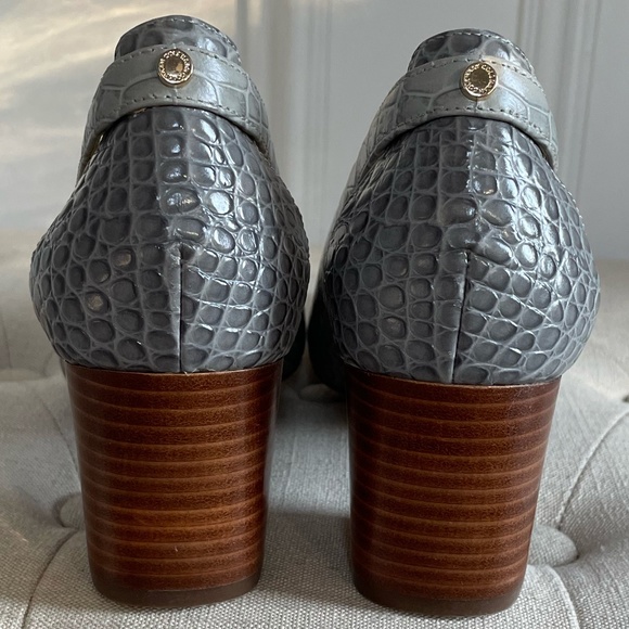 NWOT Cole Haan Grey Low Stacked Heels - Picture 4 of 15